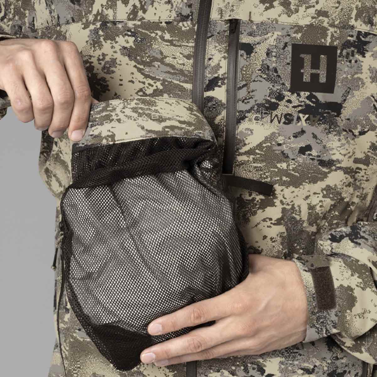 Harkila-Mountain-Hunter-Expedition-HWS-Packable-Trousers-packaged.jpg
