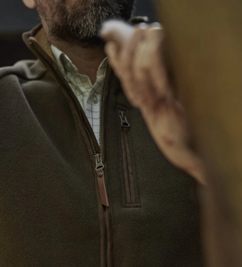 Harkila-Sandhem-Sherpa-Fleece-Waistcoat-Willow-Green_5_jpg.webp