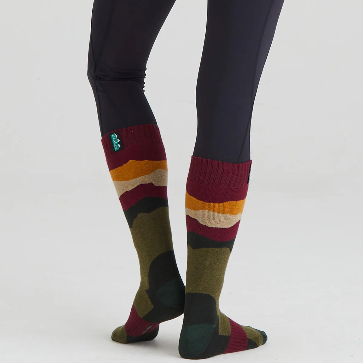 MERINO_WOOL_SOCKS_FULL_LENGTH_BERRY_STRIPE_022_BC_1200px_jpg.webp
