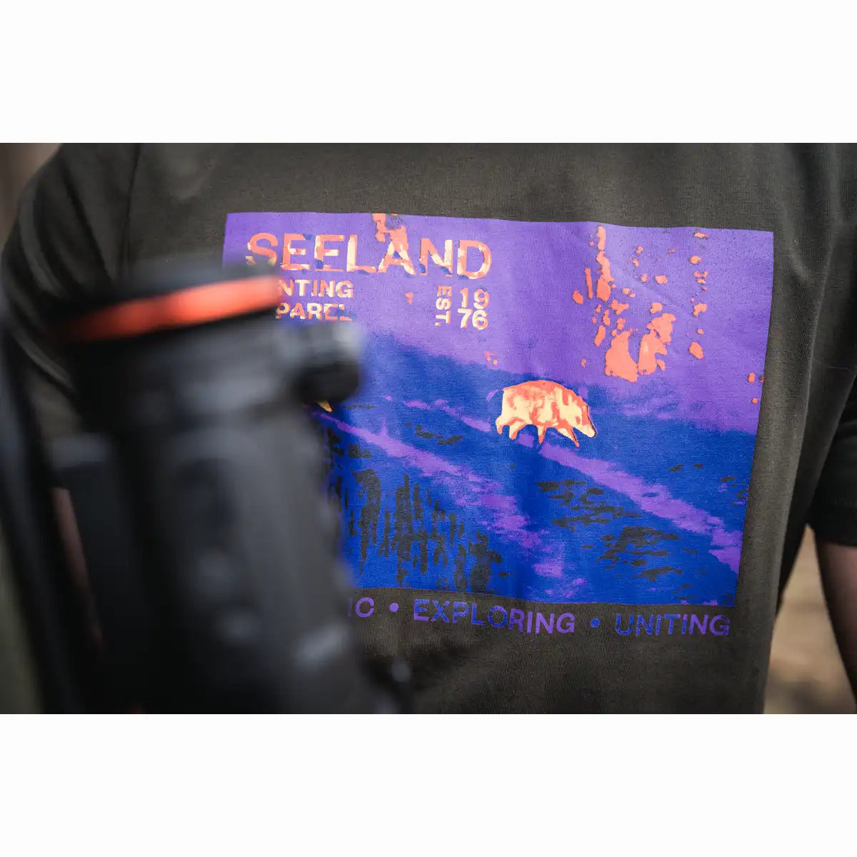 SeelandThermalT-ShirtLogoCloseUp_webp.jpg
